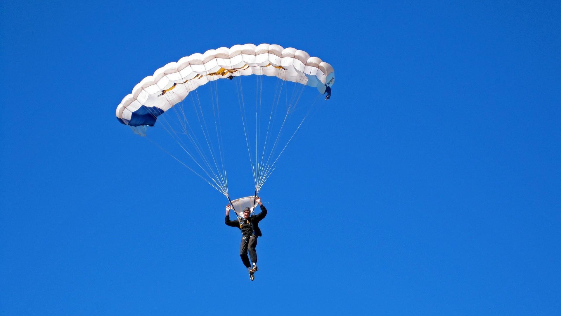 基层足球教练能力提升缺乏平台，基层足球教练能力提升缺乏平台怎么办