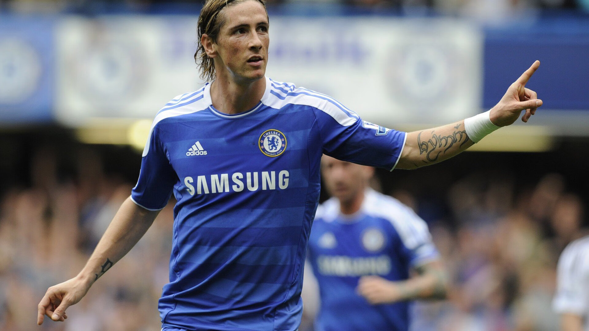 选手退役后加入教练组继续为战队出力,教练都是退役的运动员