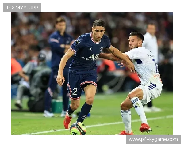 巴黎圣日耳曼持续围攻，禁区压力骤增